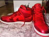 Nike Jordan 1 Retro Mid university red Berlin - Spandau Vorschau