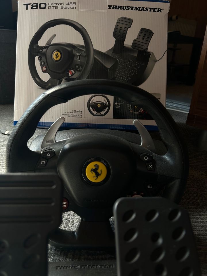 Thrustmaster Ferrari Lenkrad in Quedlinburg