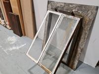 Altes vintage Fenster Klappfenster Dachfenster Dachluke DDR Stuttgart - Stuttgart-Nord Vorschau
