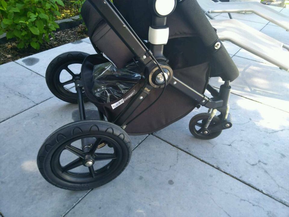 Kinderwagen Bugaboo Cameleon mit viel Zubehör in Aachen