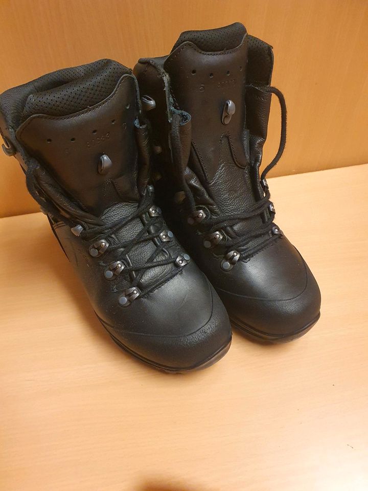 Originale Bundeswehr Haix Damen Stiefel in Ettinghausen