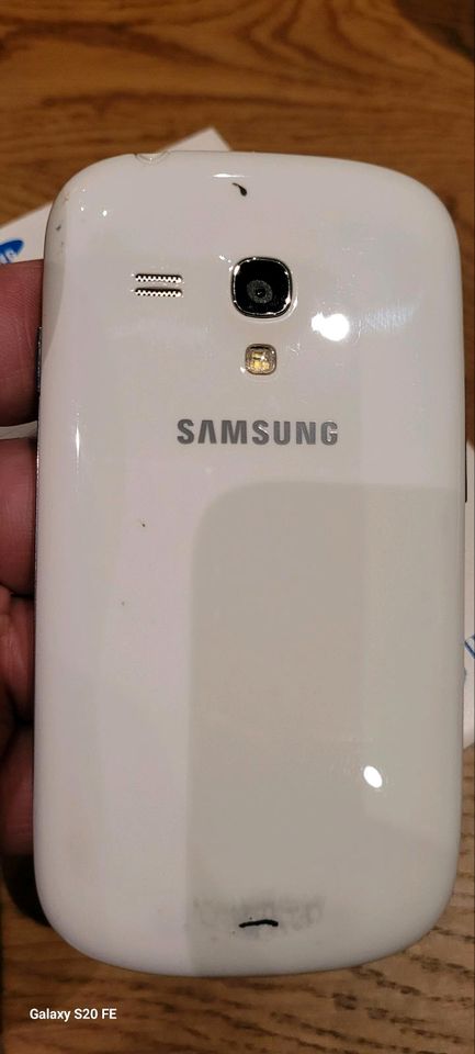 Samsung GALAXY S III Mini/weiß in Düsseldorf