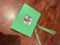 Geschenkbox grün mit Foto München - Schwanthalerhöhe Vorschau