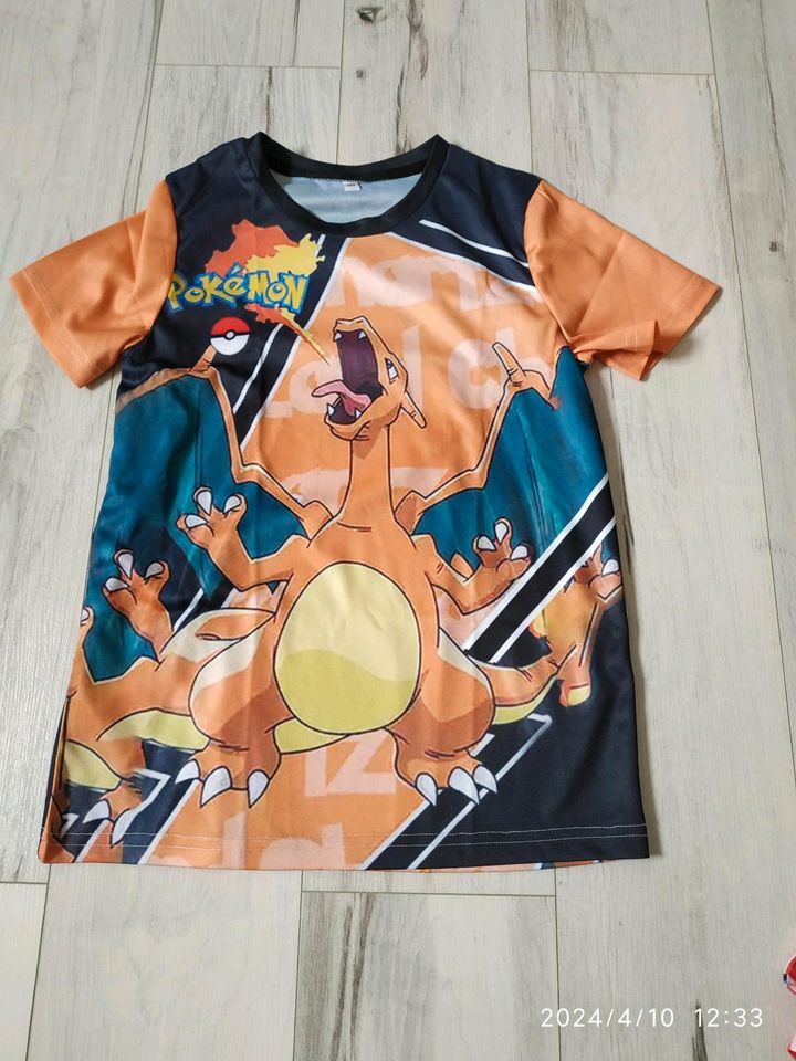 Pokemon Kurzarmshirt Gr 140/158 Vorder und Rückseite bedruckt in Niederschönenfeld