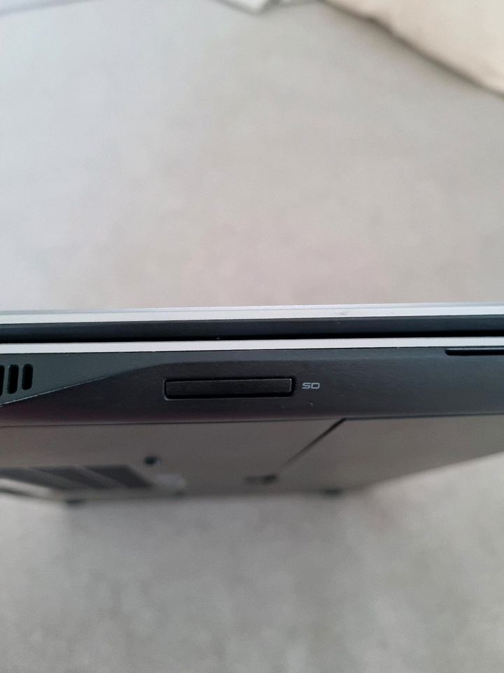 Laptop Dell grau 15 Zoll in Gladbeck