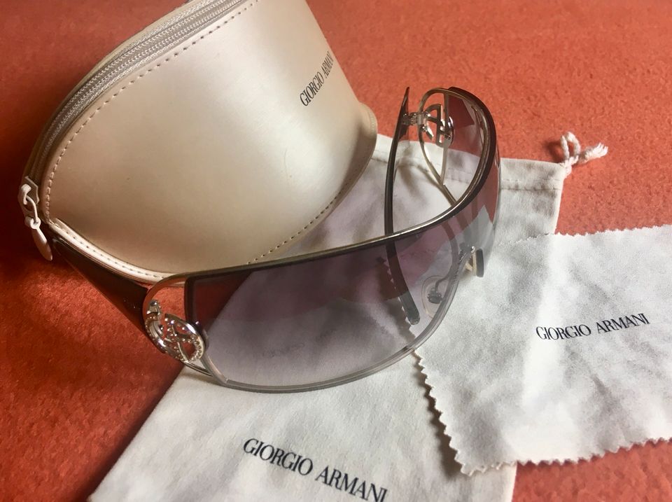 Giorgio Armani ❤️ Sunglasses wrap-around Sonnenbrille Gold Strass in Mannheim