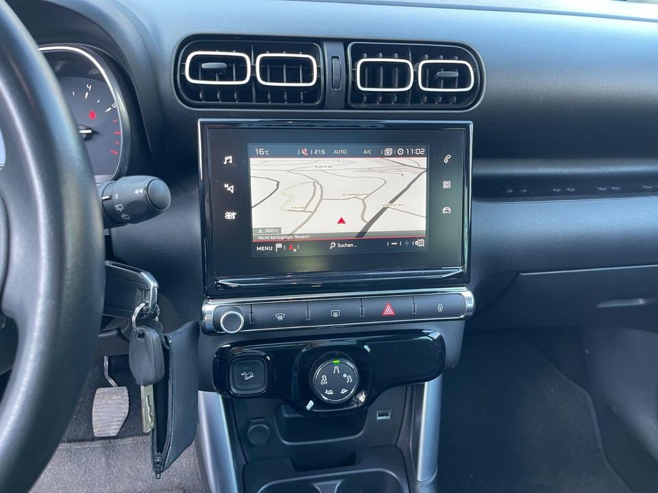 Citroën C3 Aircross Shine 1.2 Klima Navi Panorama 8x Alu in Lüdenscheid