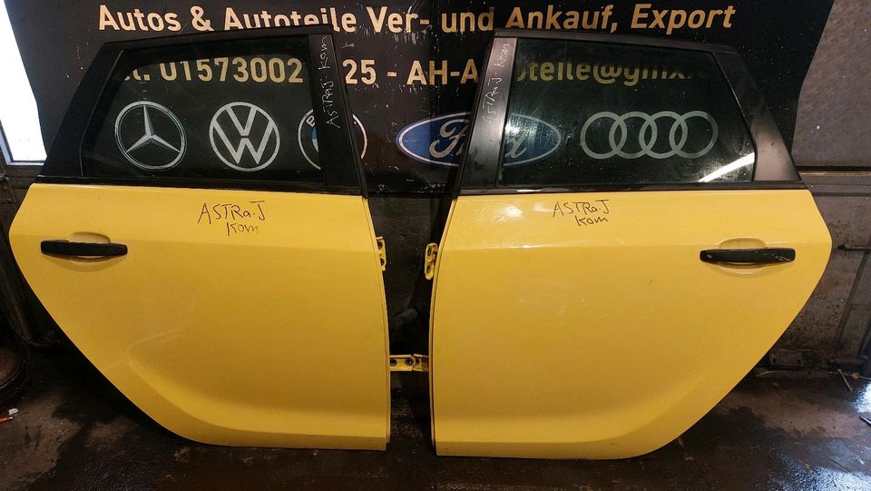 Opel astra J tür hinten nur recht Kombi komplett gut Zustand 2011 in Bochum