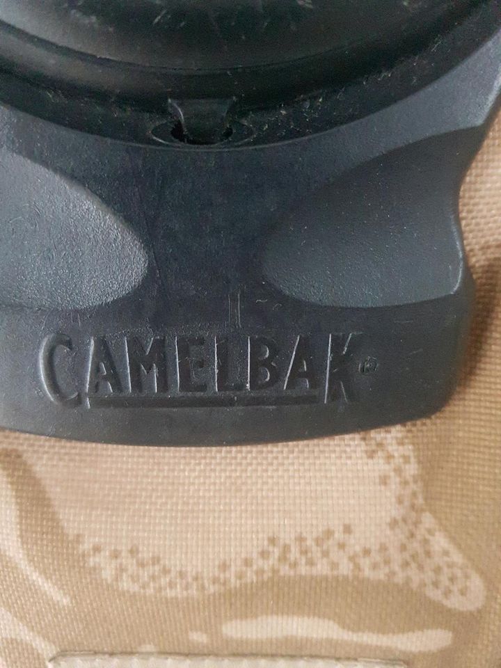 Army, Armee Camelback Rucksack in Bielefeld