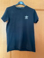 Adidas Shirt schwarz in 164 Bayern - Taufkirchen Vils Vorschau