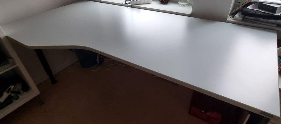 Reiss Bürotisch Schreibtisch 200x80/100 weiß/beige in Ammersbek