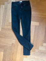 Acne Studios Jeans Skin 5 25/34 schwarz Altstadt-Lehel - München/Lehel Vorschau