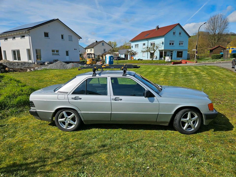 MB 190er neu Tüv ... mit ...                        H Kennzeichen in Schöntal