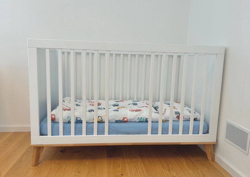 Babybett Kinderbett Vivo 70x140 inkl. Matratze in Kolbermoor