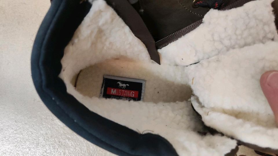 Mustang Herren Winter Stiefel Boots Größe 44 in Siersleben