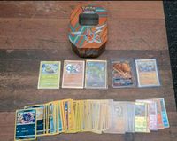 Pokemon Rotom V Tin Box  mit 95 Sammelkarten Nordrhein-Westfalen - Monheim am Rhein Vorschau