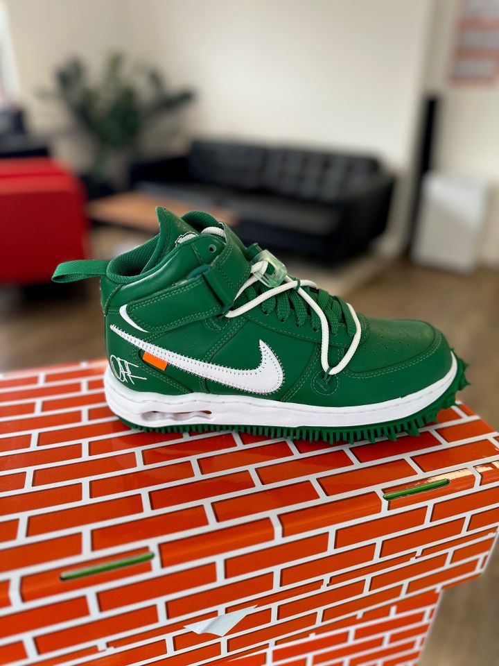 Air Force 1 Mid x Off-White™ Pine Green | 39 in Hamburg