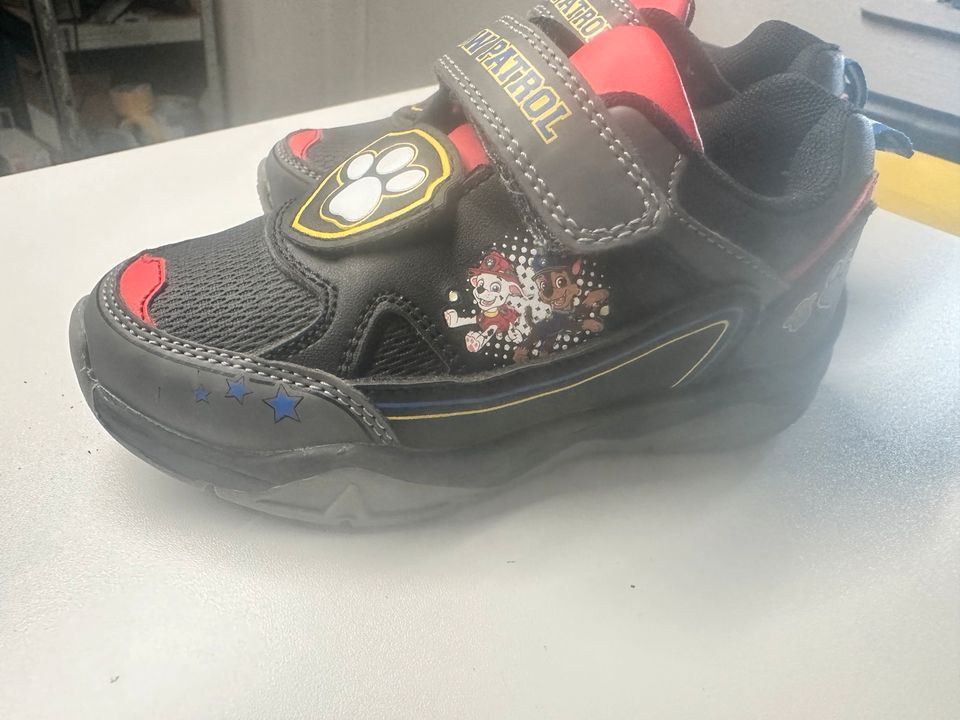 Paw patrol Kinderschuhe Leuchten  27 Kinder Schuhe. in Baunatal