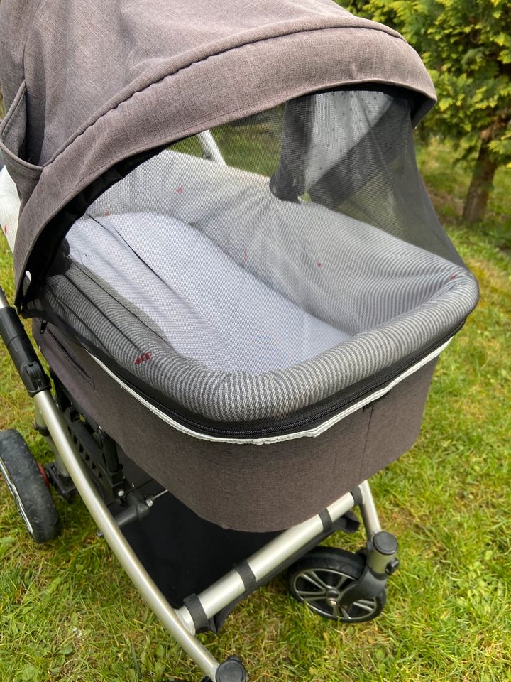 Gesslein F4 Kinderwagen und Buggy mit Wickeltasche und Zubehör in Rudolstadt