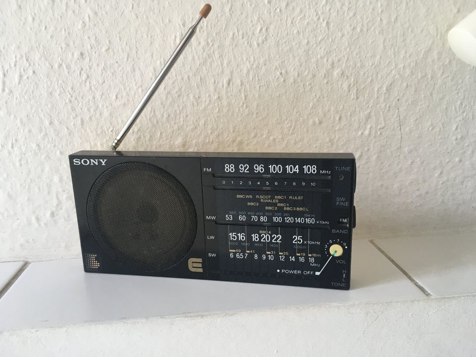 Sony ICF- 35 Kult- Radio! Schwarz in Karlsruhe