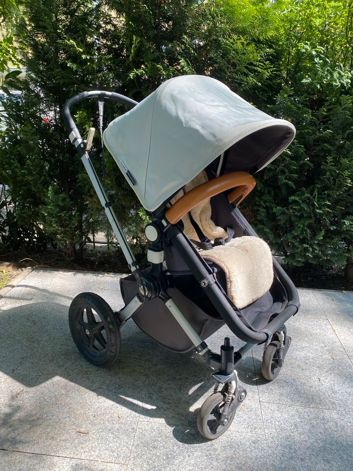 Bugaboo Kinderwagen mit Fell (guter Zustand) in Dresden