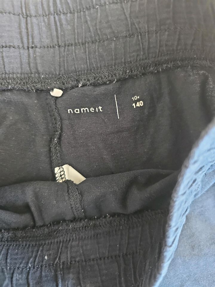 Kurze Hosen Shorts H&M Gr. 140 in Falkenstein/Vogtland