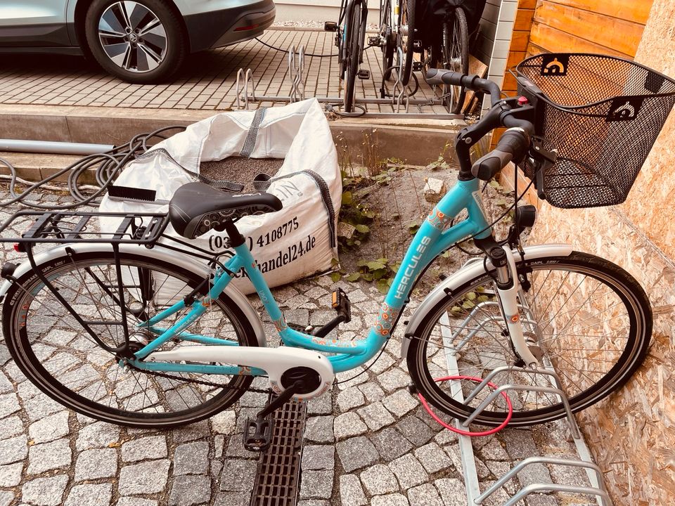 Fahrrad für Mädchen oder Damen in Dresden