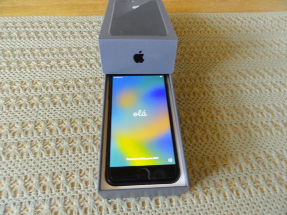 Apple I-Phone 8Plus 64 GB in Freudenstadt