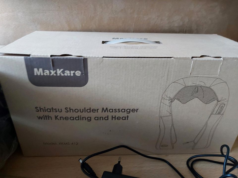 maxkare shiatsu shoulder massager in Essen