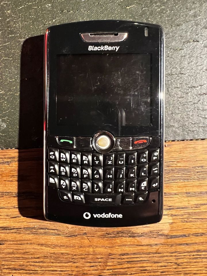 Handy Blackberry 8800 in Wendeburg