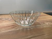 Glasschale Glasschüssel Mid Century DDR geriffelt vintage Sachsen-Anhalt - Salzwedel Vorschau