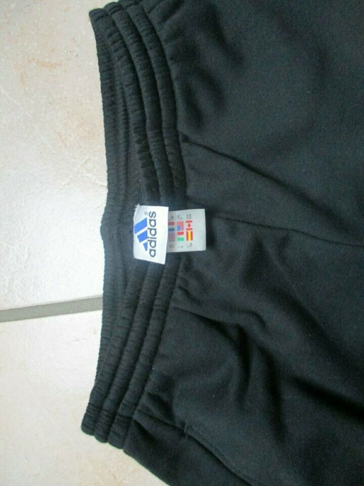 "Neu" Adidas" Sporthose Jogginghose schwarz Gr. 6 in Wetzlar