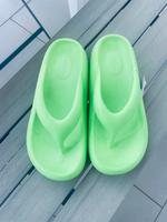 Sandalen Badeschuhe Schlappen grün/neon/uni Gr. 40/41 NEU Bayern - Kemmern Vorschau