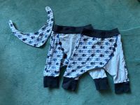 Baby Set Piranhas 2 Hosen 1 Halstuch 62/68 Leipzig - Probstheida Vorschau