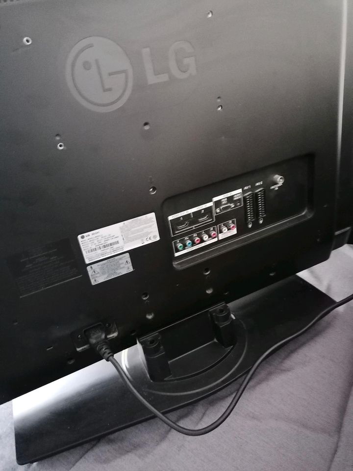 LG 32lc41 Fernseher in Aachen