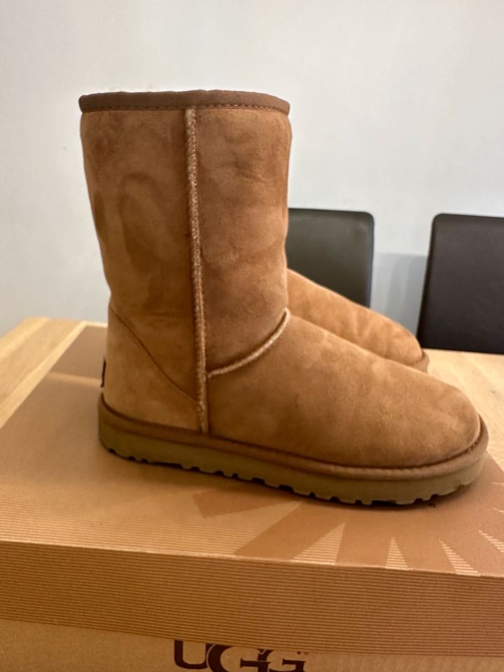 UGG Boot Cognac Gr. 38 in Wuppertal