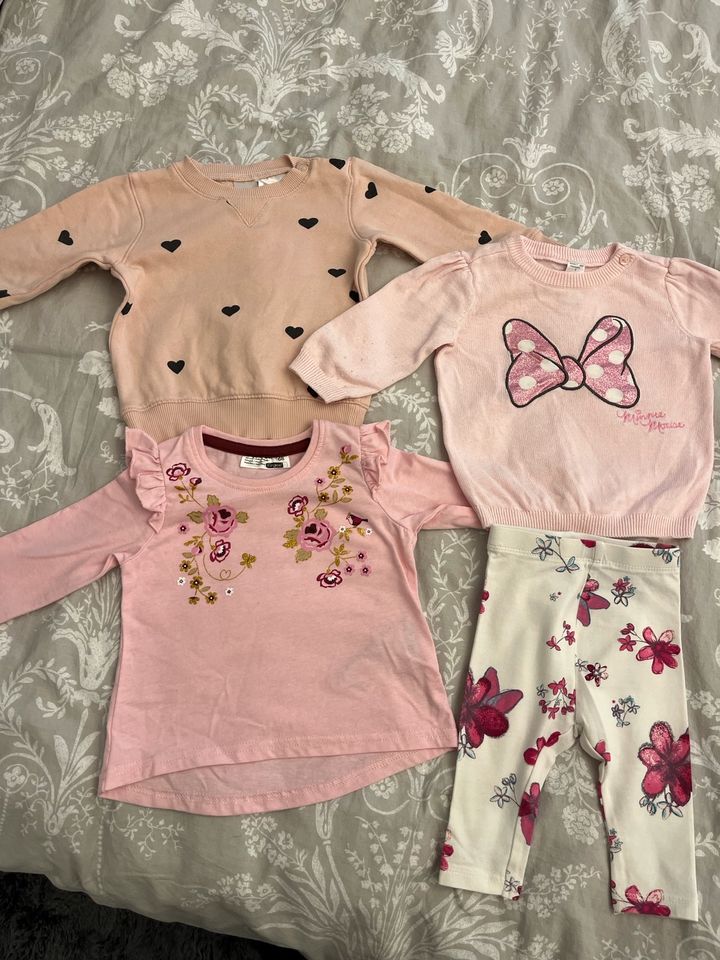 Baby Kleidung Hosen Bodys Shirts Erstausstattung Mädchen in Steinfurt