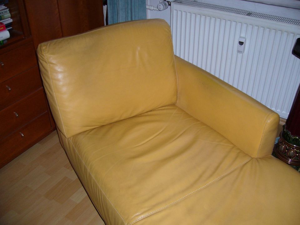 Ikea Chaiselongue, Canape, Recamiere Sofa Couch Leder Gelb in Bielefeld