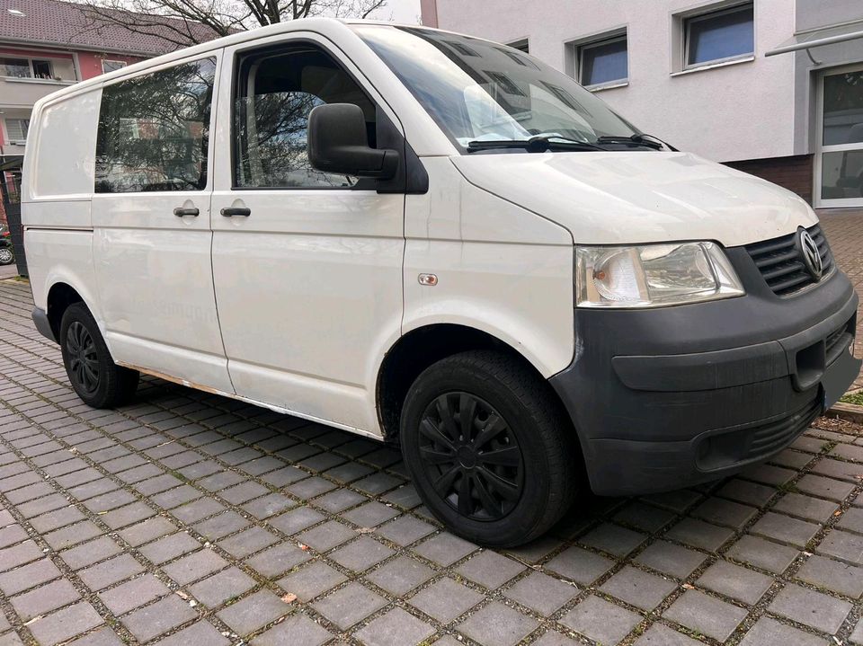 Volkswagen T5 1.9 TDI  TÜV 12!/2025 bitte nur Anrufen in Hannover