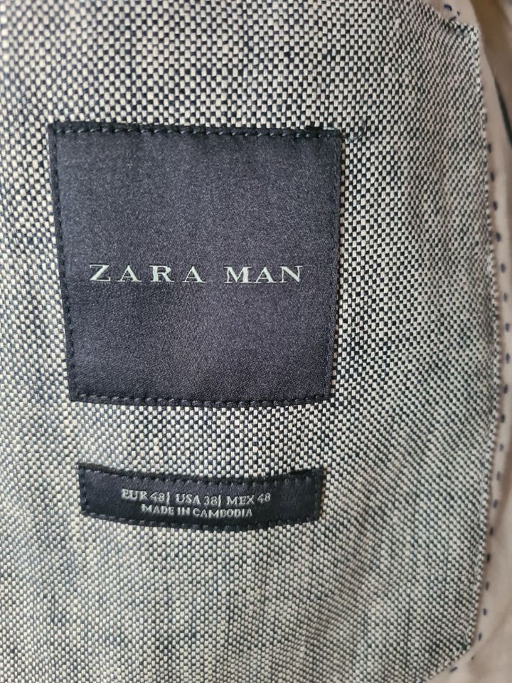Zara Man Suit in Abensberg