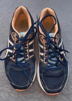 Asics Hallenschuhe in 38 Duisburg - Duisburg-Süd Vorschau