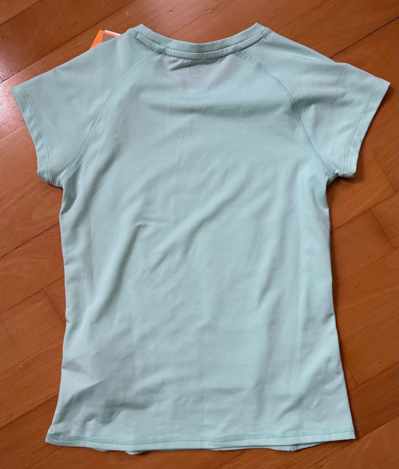 Sport-Shirt Kurzarm T-Shirt  Peppa Wutz  Größe 134-140  H&M in Köln