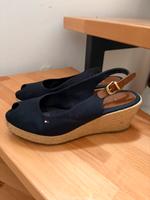 Tommy Hilfiger - Schuhe / Damen / Sandalen / Gr. 40 / blau Bayern - Neuhof an der Zenn Vorschau