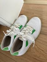 Sneaker Schuhe Köln - Porz Vorschau