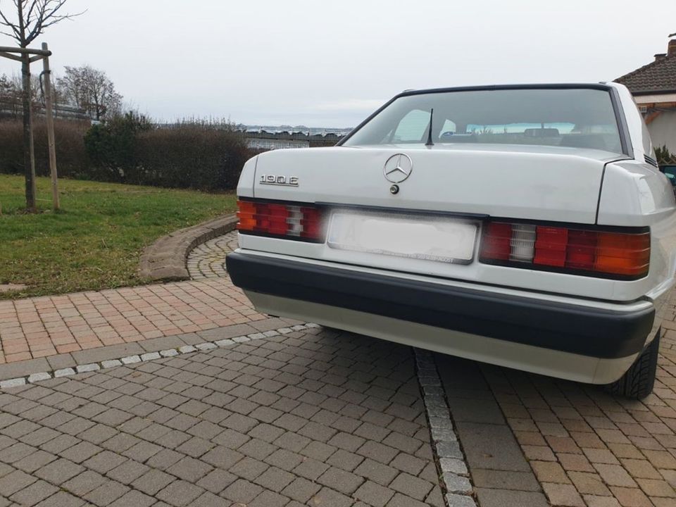 Mercedes 190E 2.0 80.000km Klima in Buseck