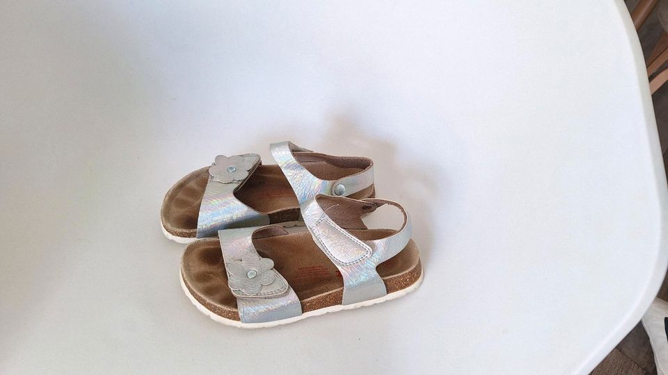 Superfit Silber holographisch  Bio sandalen gr. 36 Klett Fußbett in Dorf Mecklenburg