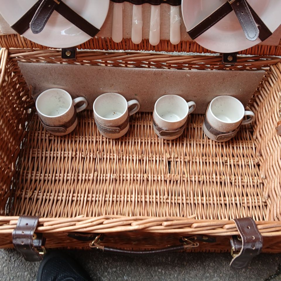 Picknick-Korb von Haribo, unbenutzt in Solingen