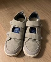 Sneakers Halbschuhe Kinderschuhe hellgrau 33 (wie neu) Leipzig - Gohlis-Mitte Vorschau