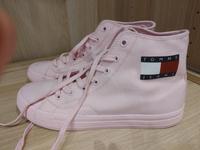 Tommy Hilfiger Turnschuhe rosa und hoch Nordrhein-Westfalen - Moers Vorschau