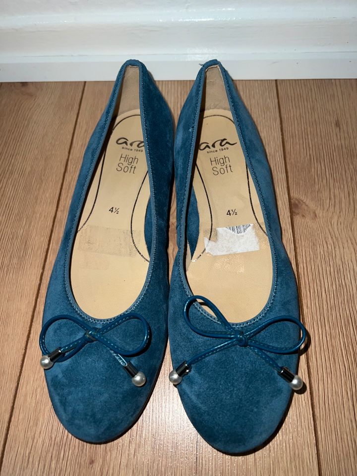 Ara Damen Ballerina Sardinia blau indigo Gr. 37,5 Gr. 4,5 wie NEU in Ratingen